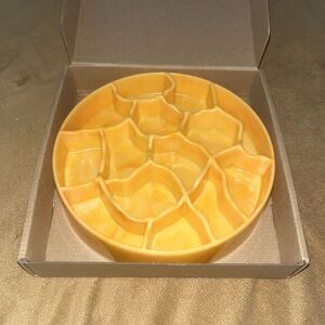 Round Serving Platter Divided‎ Tray Relish Dish Yellow eat food slow pet food